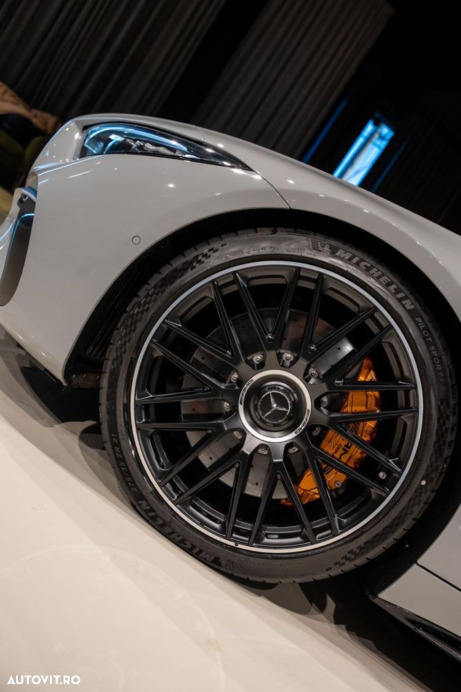 Mercedes-Benz SL - 15