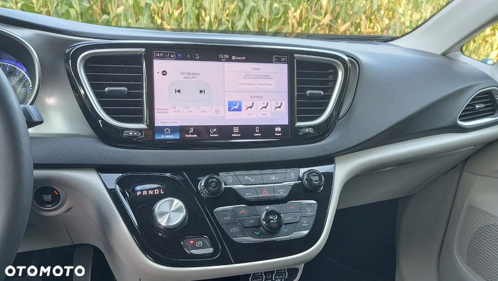 Chrysler Pacifica - 21