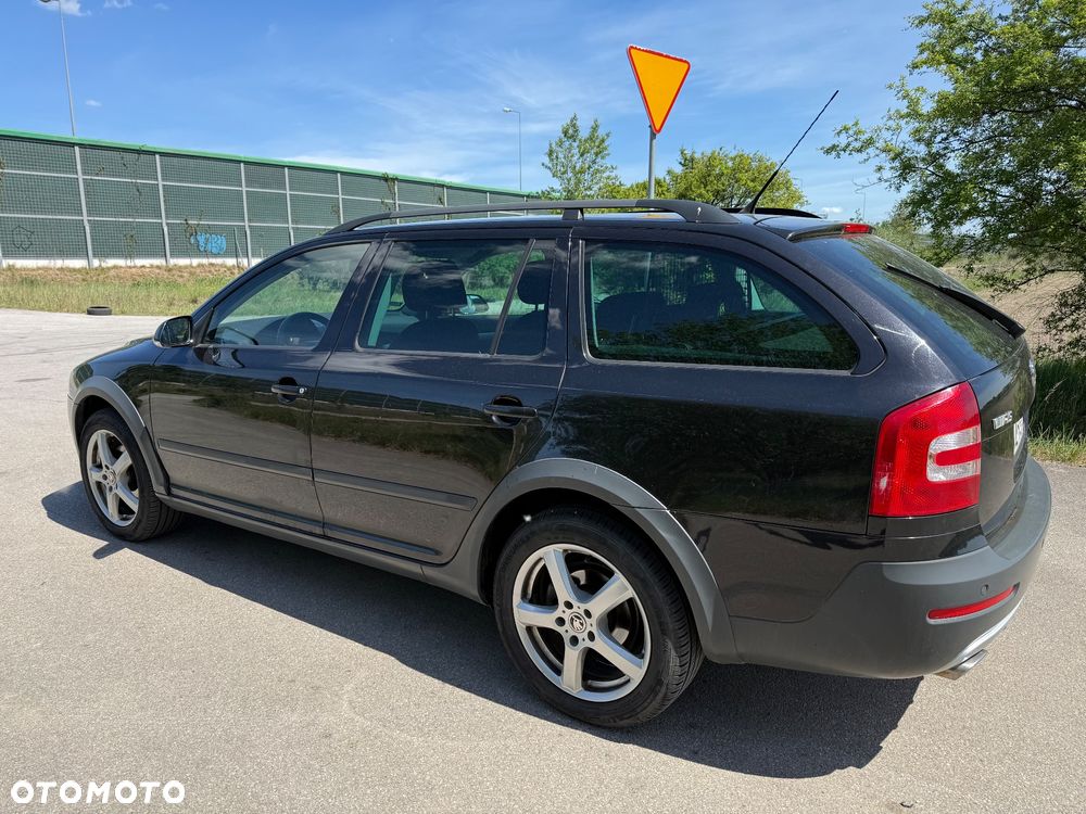 Skoda Octavia 2.0 TDI DPF RS - 21