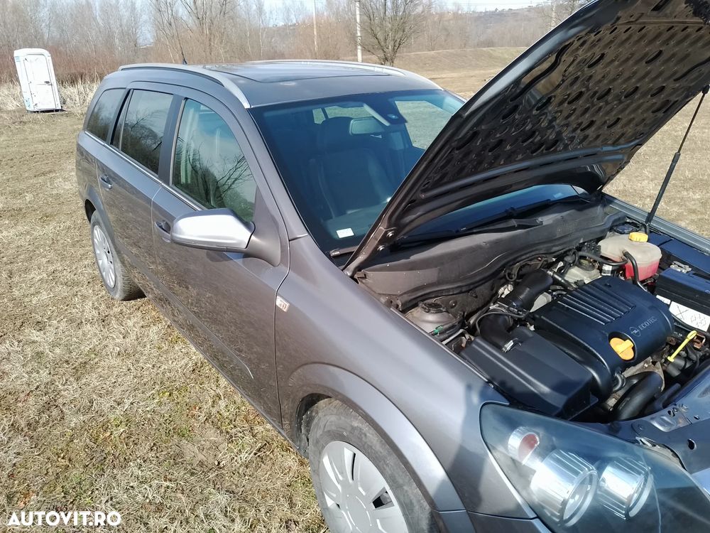Opel Astra 1.8i Essentia - 4