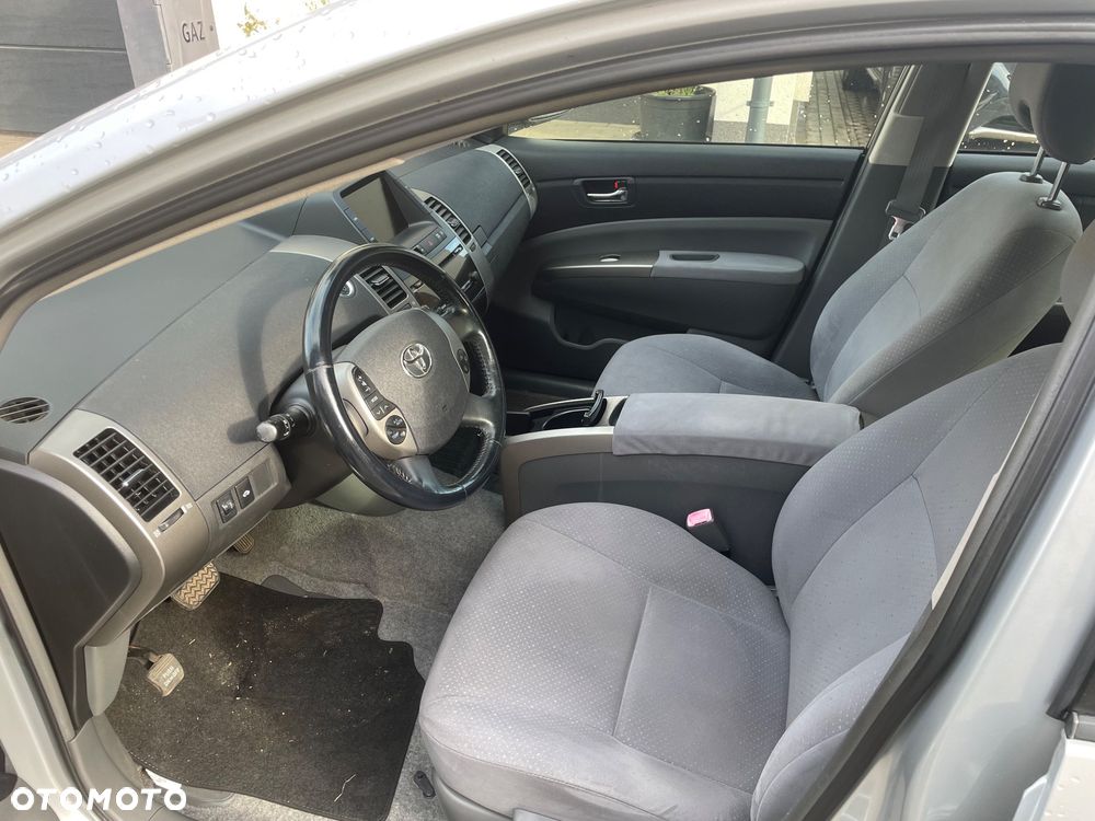 Toyota Prius (Hybrid) Sol - 9