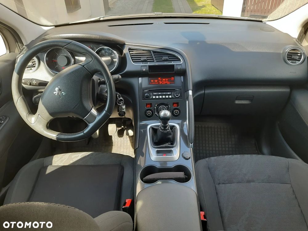 Peugeot 3008 HDi 115 Active - 10