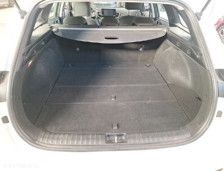 Kia Ceed - 7