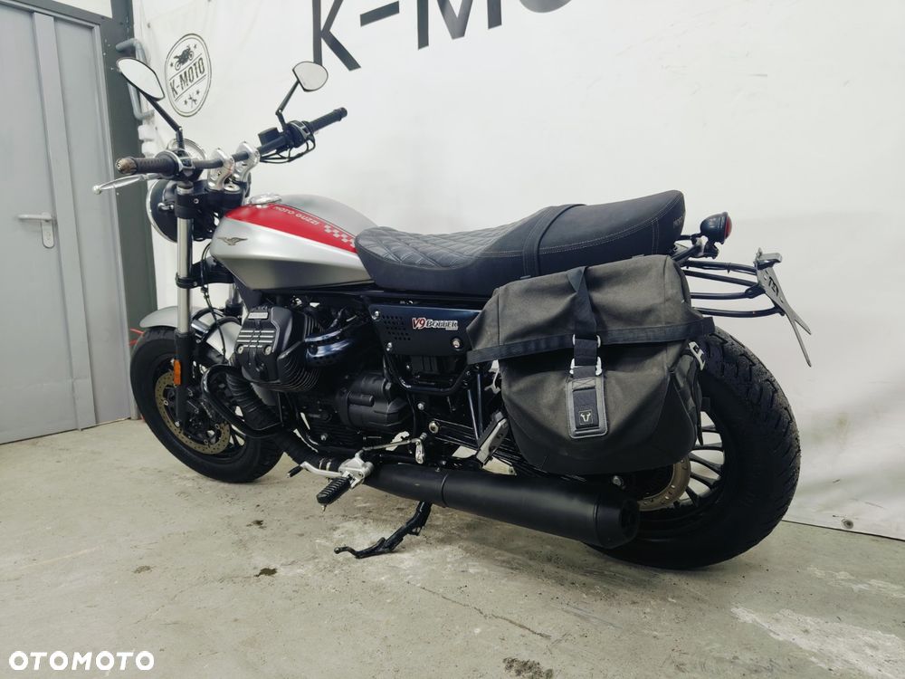 Moto Guzzi V9 - 25