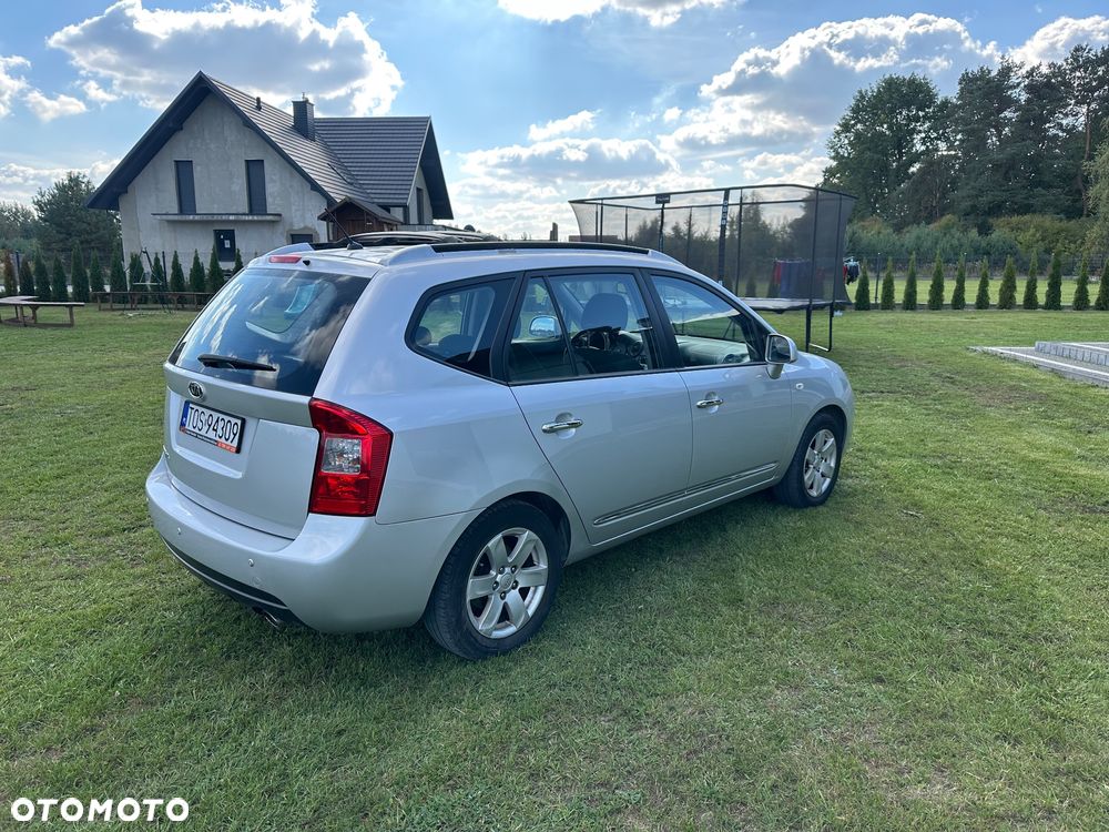 Kia Carens 2.0 CVVT LX Basis - 12