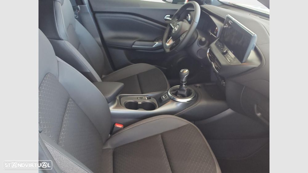 Nissan Juke 1.0 DIG-T N-Connecta Two Tone — fotografia 11
