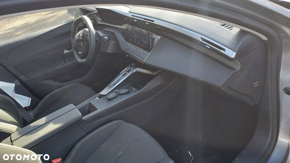 Peugeot 308 PureTech 130 EAT8 Active Pack - 14