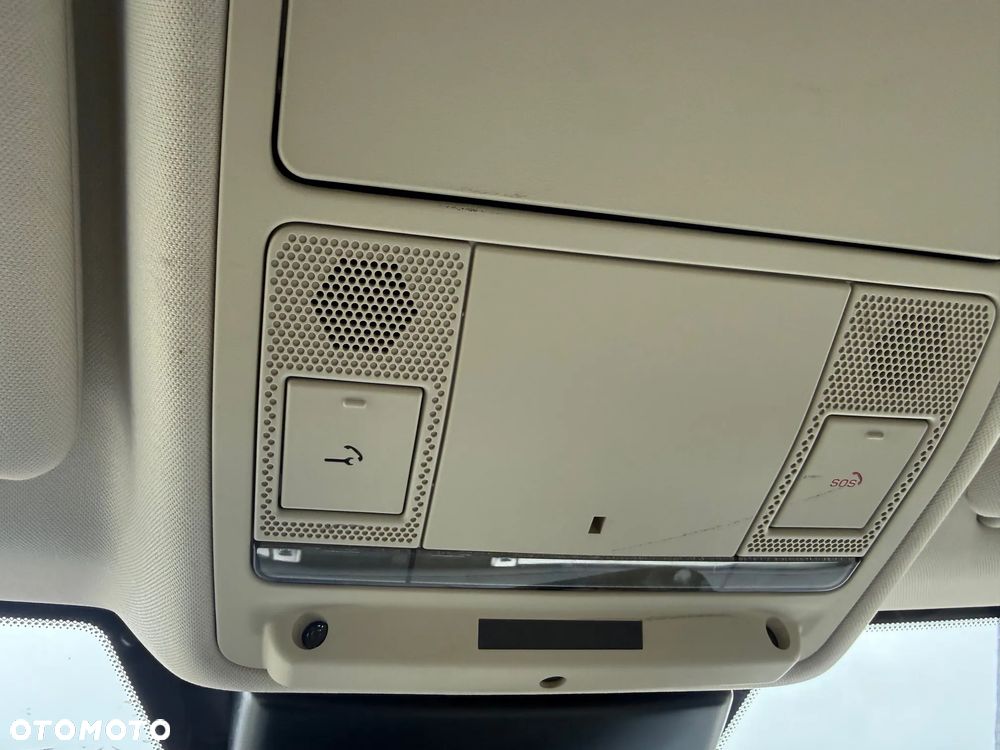 Land Rover Range Rover Evoque TD4 Sky View - 17