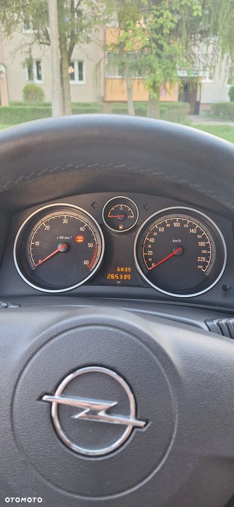 Opel Astra 1.7 CDTI 111 - 8