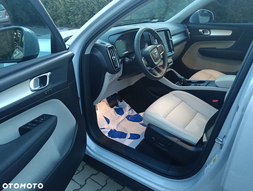 Volvo XC 40 T5 AWD Geartronic Momentum - 16
