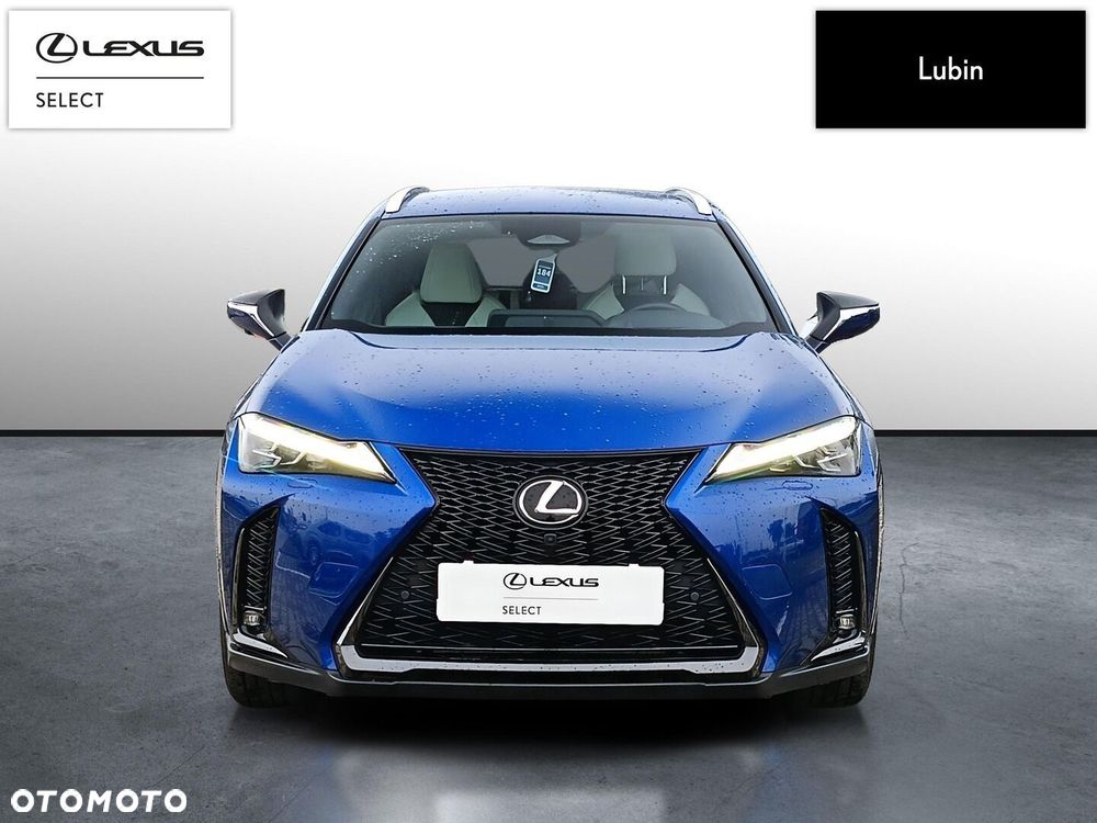 Lexus UX - 8