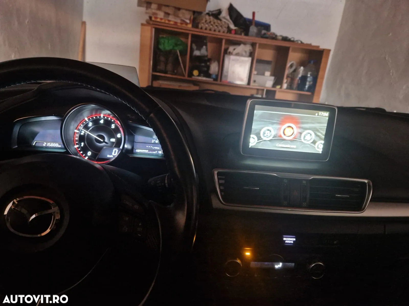 Mazda 3 - 10