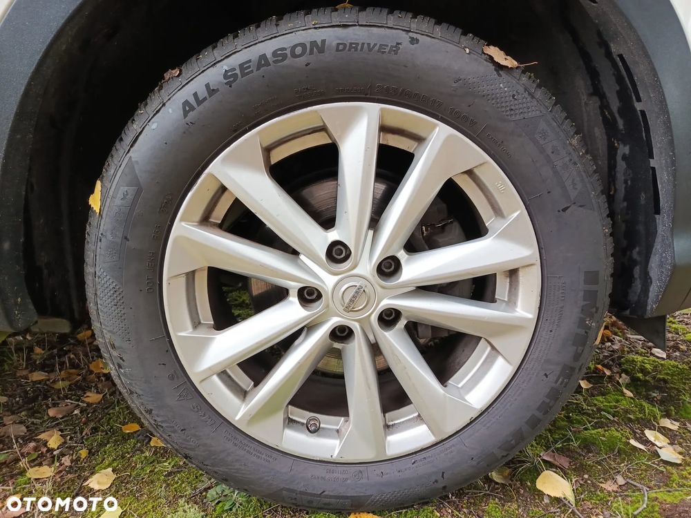 Nissan Qashqai 1.2 DIG-T N-Connecta EU6 - 16