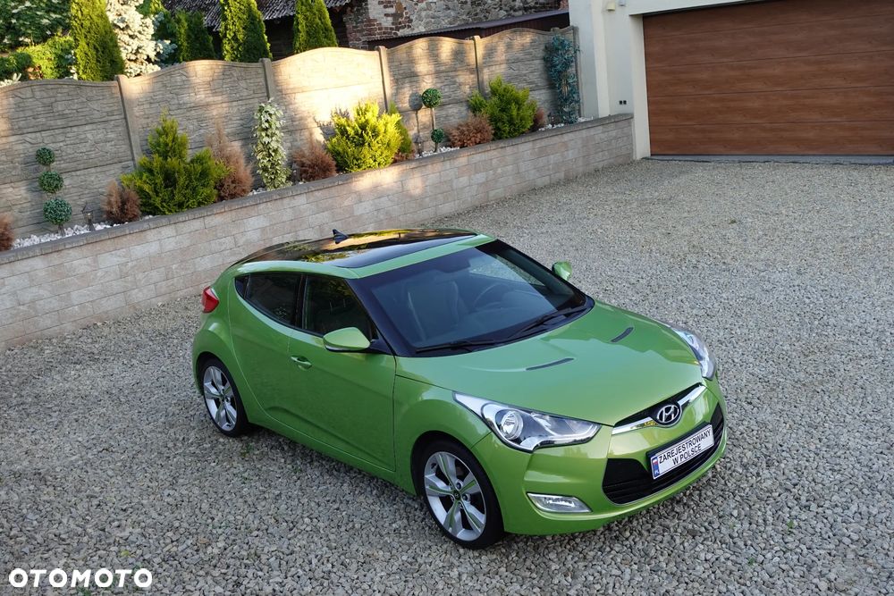 Hyundai Veloster - 13