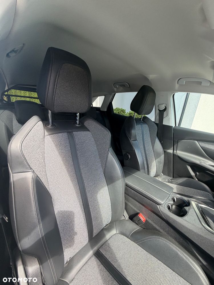 Peugeot 3008 - 11