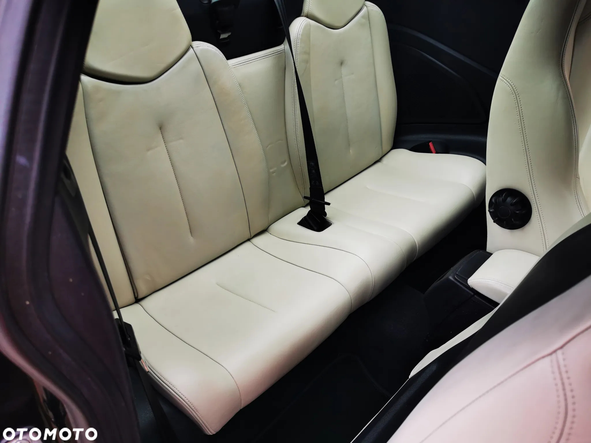 Peugeot RCZ 2.0 HDi - 12