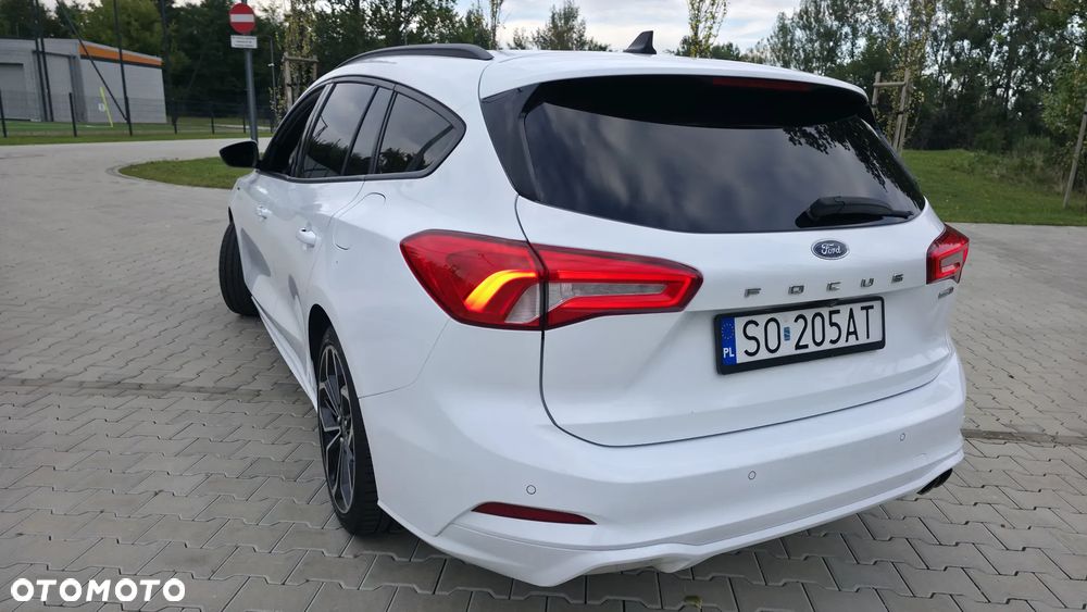 Ford Focus 1.0 EcoBoost mHEV ST-Line - 14
