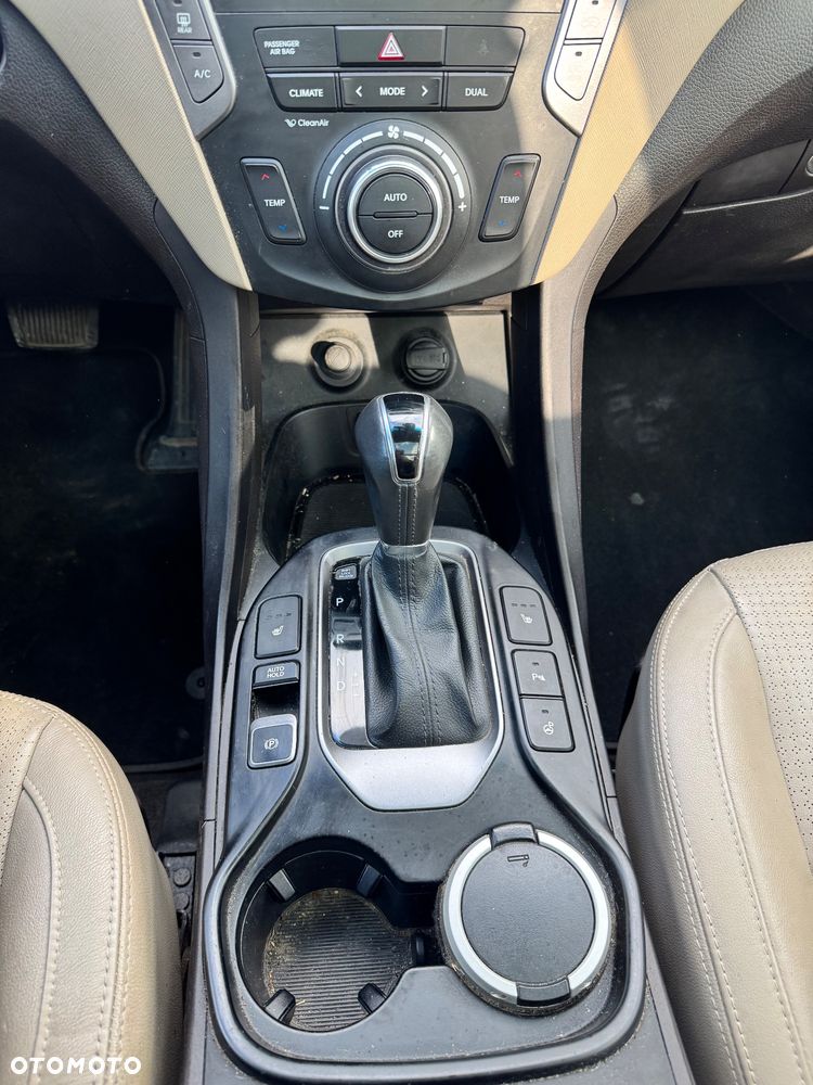 Hyundai Grand Santa Fe 2.2 CRDi Executive 7os - 20