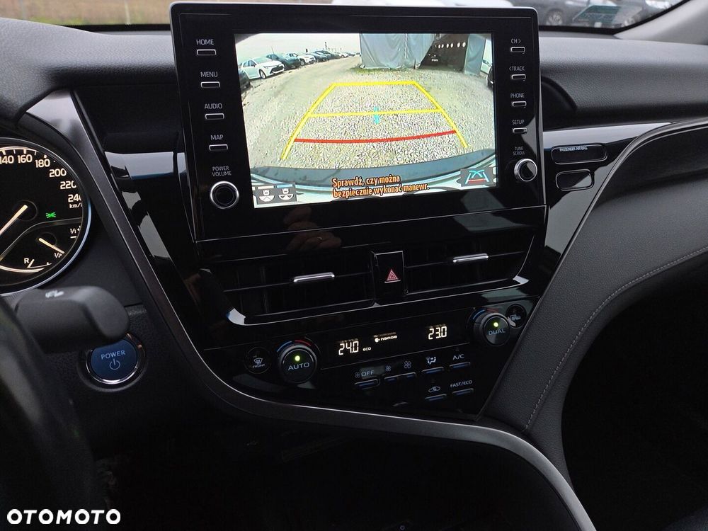 Toyota Camry 2.5 Hybrid Executive CVT - 20