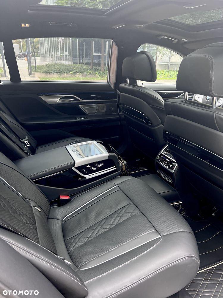 BMW Seria 7 740Ld xDrive mHEV - 6