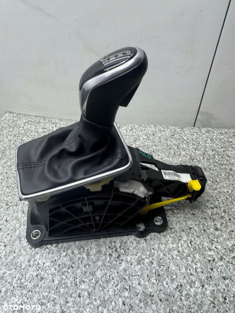 wybierak lewarek gałka zmiany biegów volvo v40 ii 2012-2018r 31367679 - 11