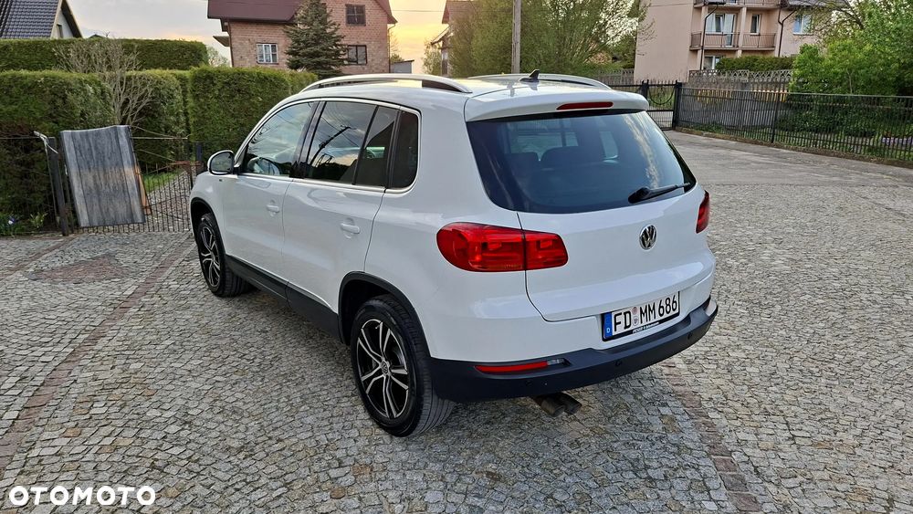 Volkswagen Tiguan 2.0 TDI SCR 4MOTION BlueMotion Technology DSG Lounge Sport & Style - 10
