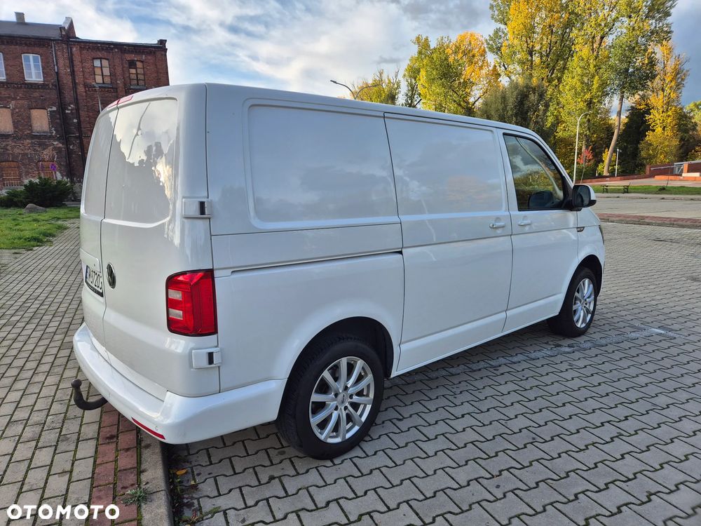 Volkswagen Transporter T6 - 6