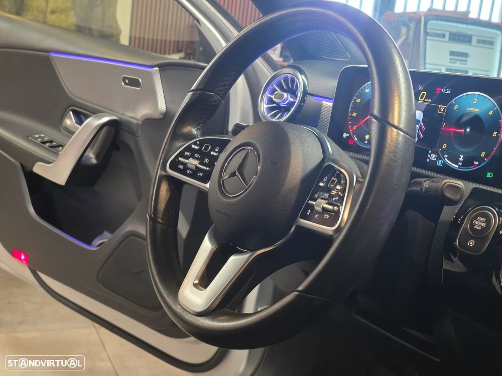 Mercedes-Benz A 180 d 7G-DCT Progressive - 13