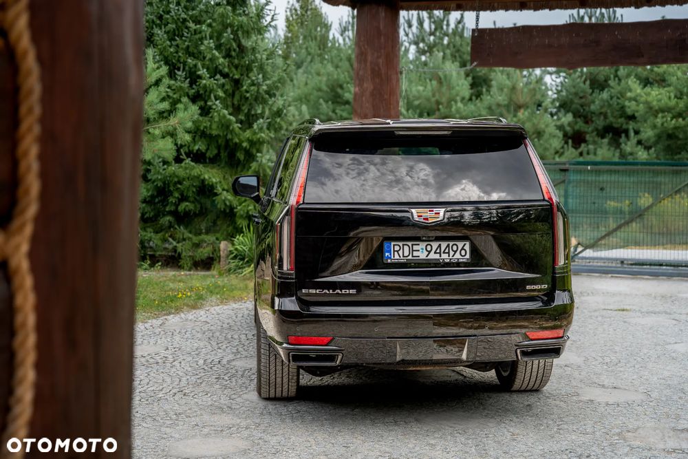 Cadillac Escalade - 7