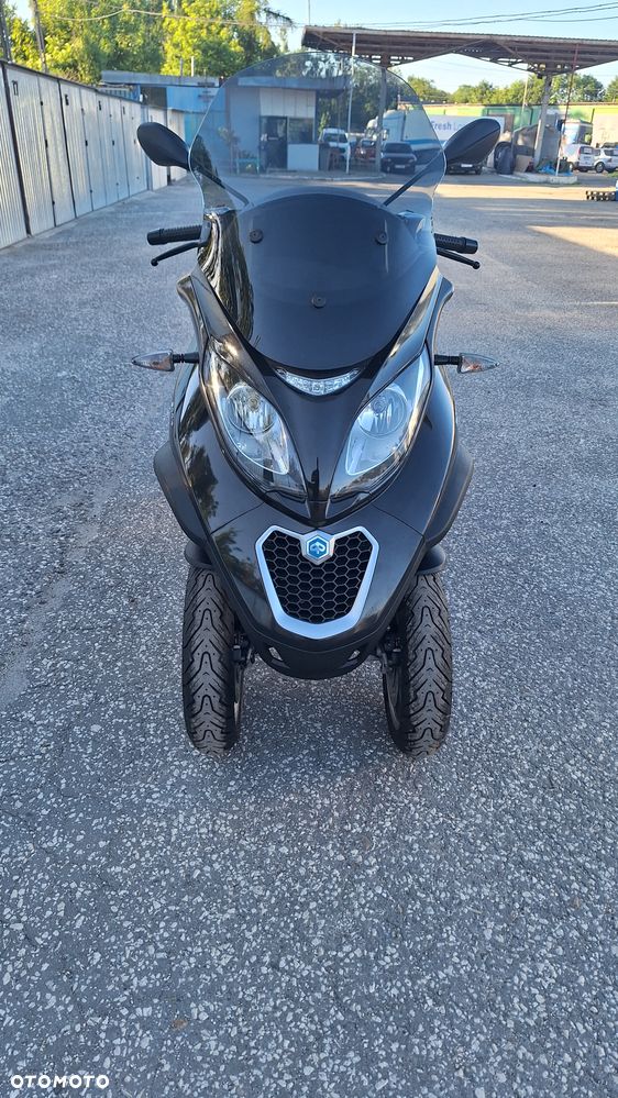 Piaggio MP-3 - 22