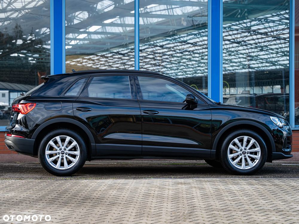 Audi Q3 35 TFSI S tronic - 4