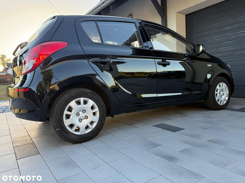Hyundai i20 1.2 Intro Edition - 20
