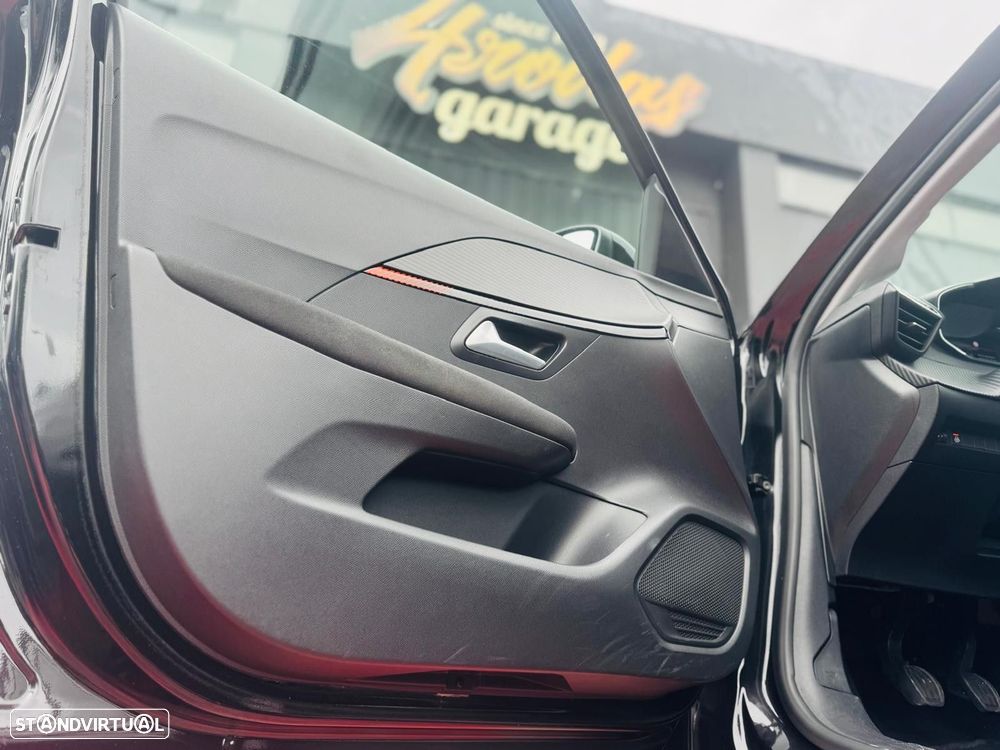 Peugeot 208 1.2 PureTech SE Style - 24