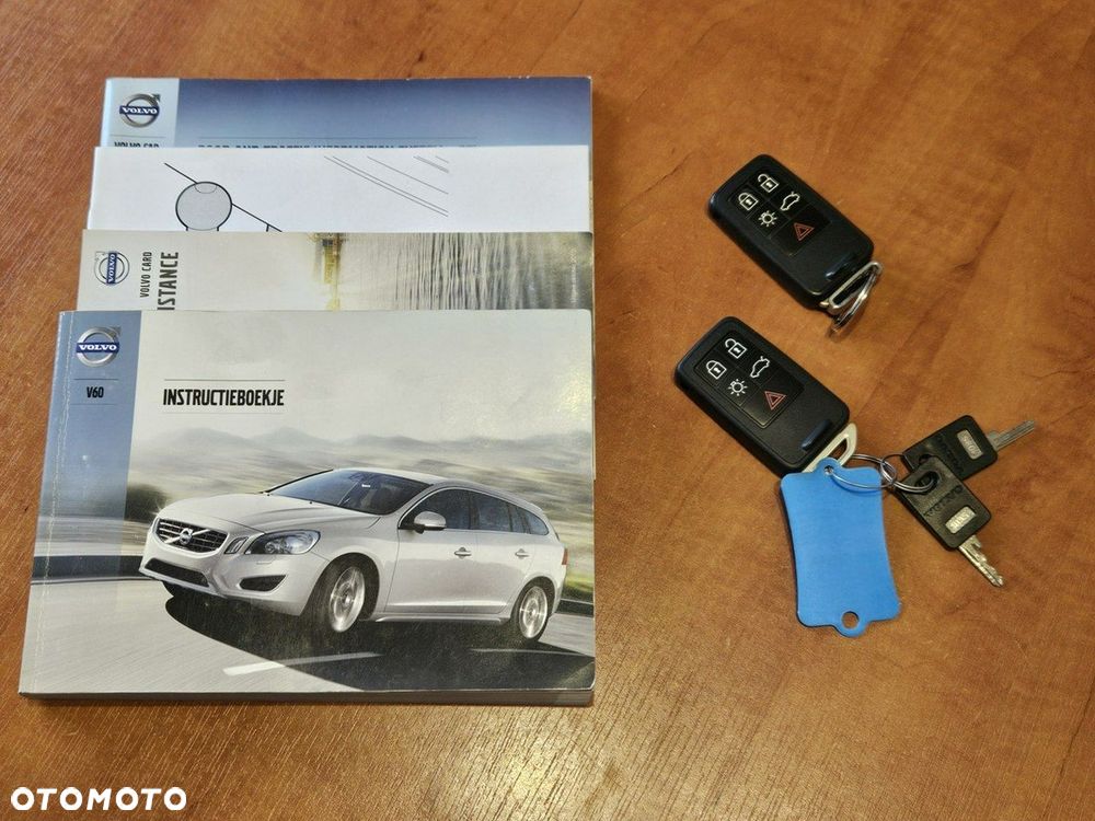 Volvo V60 D4 R-Design Momentum - 35