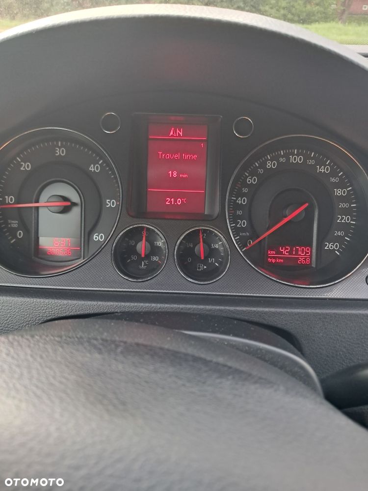 Volkswagen Passat Variant - 8