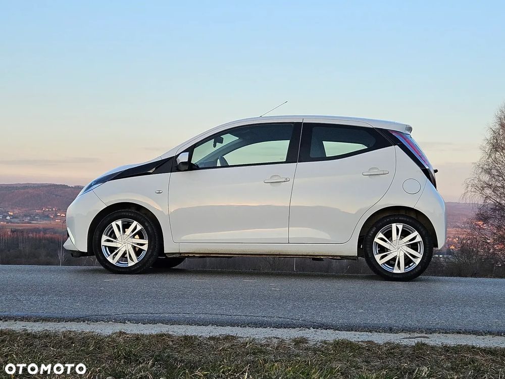 Toyota Aygo City - 2