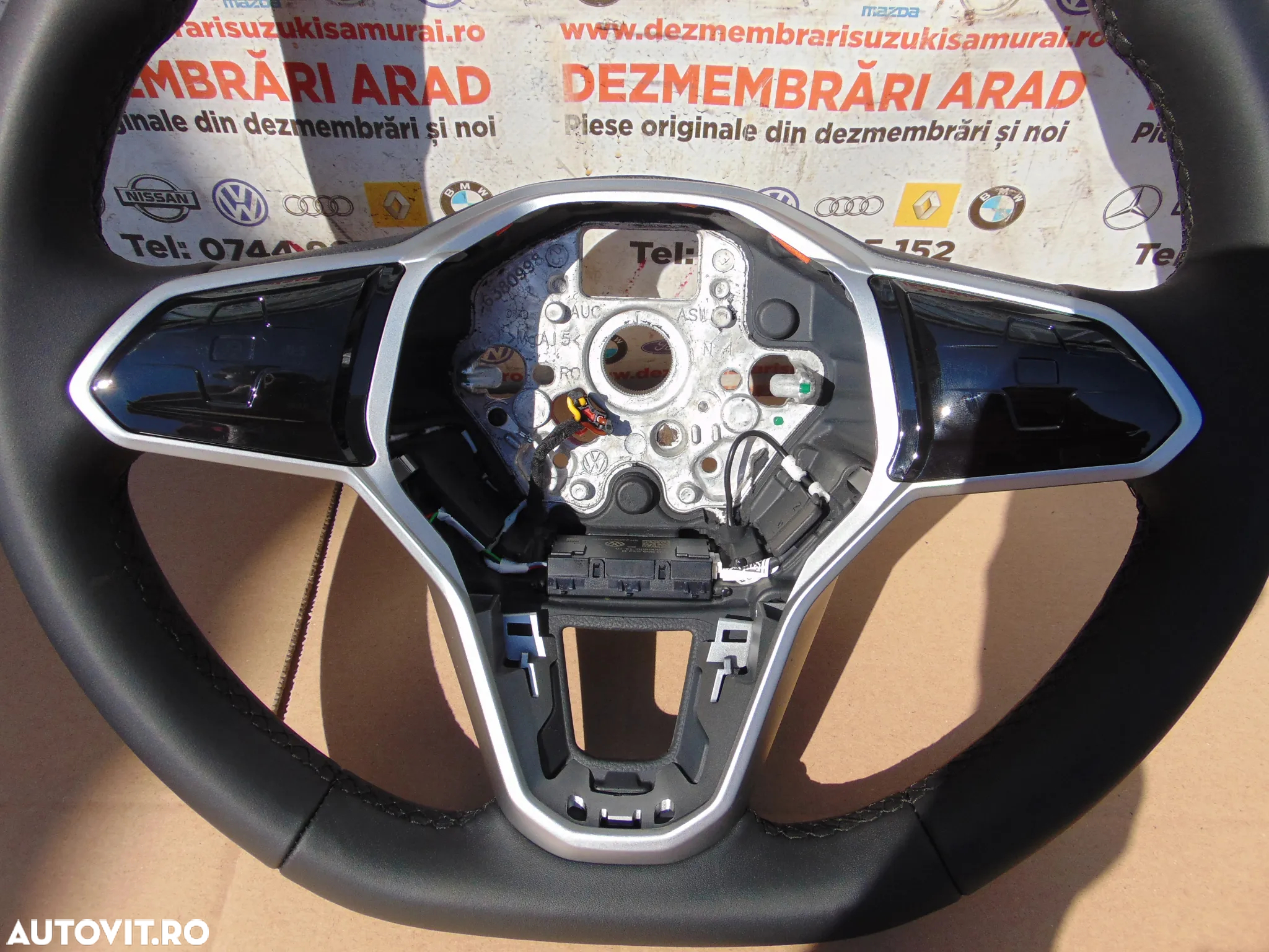 Volan piele cu comenzi touch VW Golf 8 Polo ID 3 Id4 t cross passat b8 cod 6380998 - 2