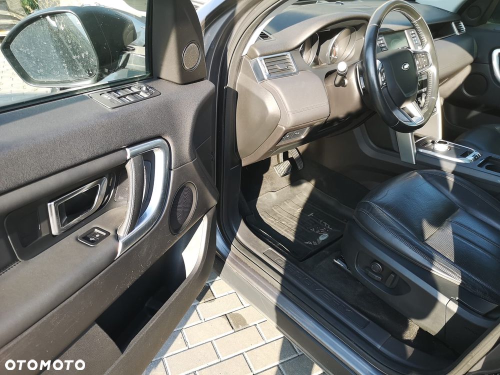 Land Rover Discovery Sport D180 R-Dynamic - 19