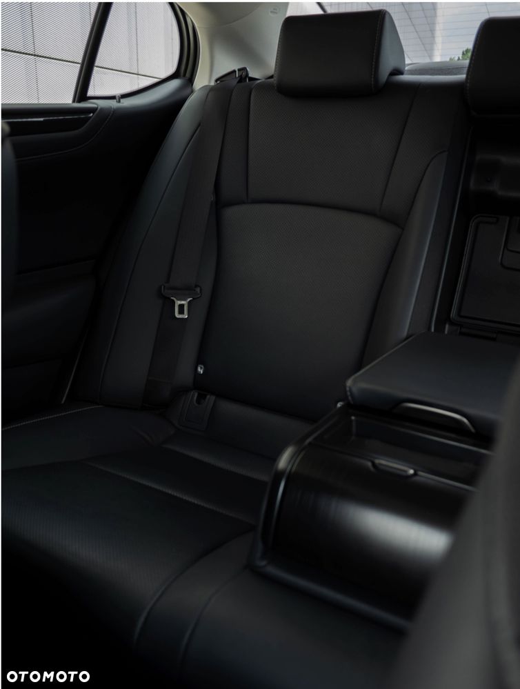 Lexus ES 300h Business Edition - 5