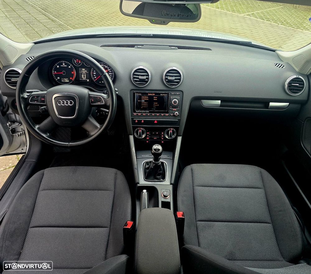 Audi A3 Sportback 1.6 TDI Attraction Business Line - 7