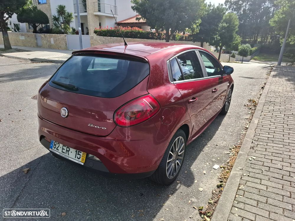 Fiat Bravo 1.4 T-Jet 16V Sport R - 2