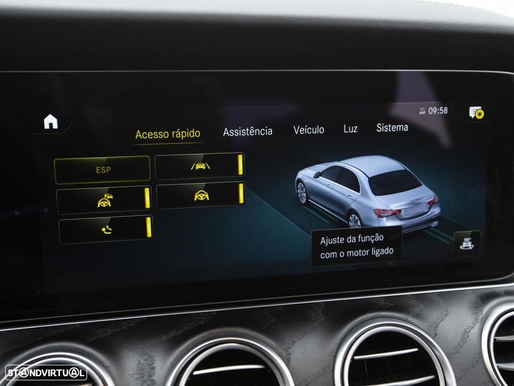 Mercedes-Benz E 300 de 4Matic 9G-TRONIC - 31