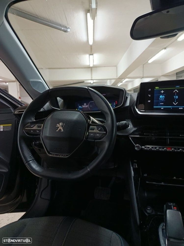 Peugeot e-208 50 kWh Allure Pack - 11