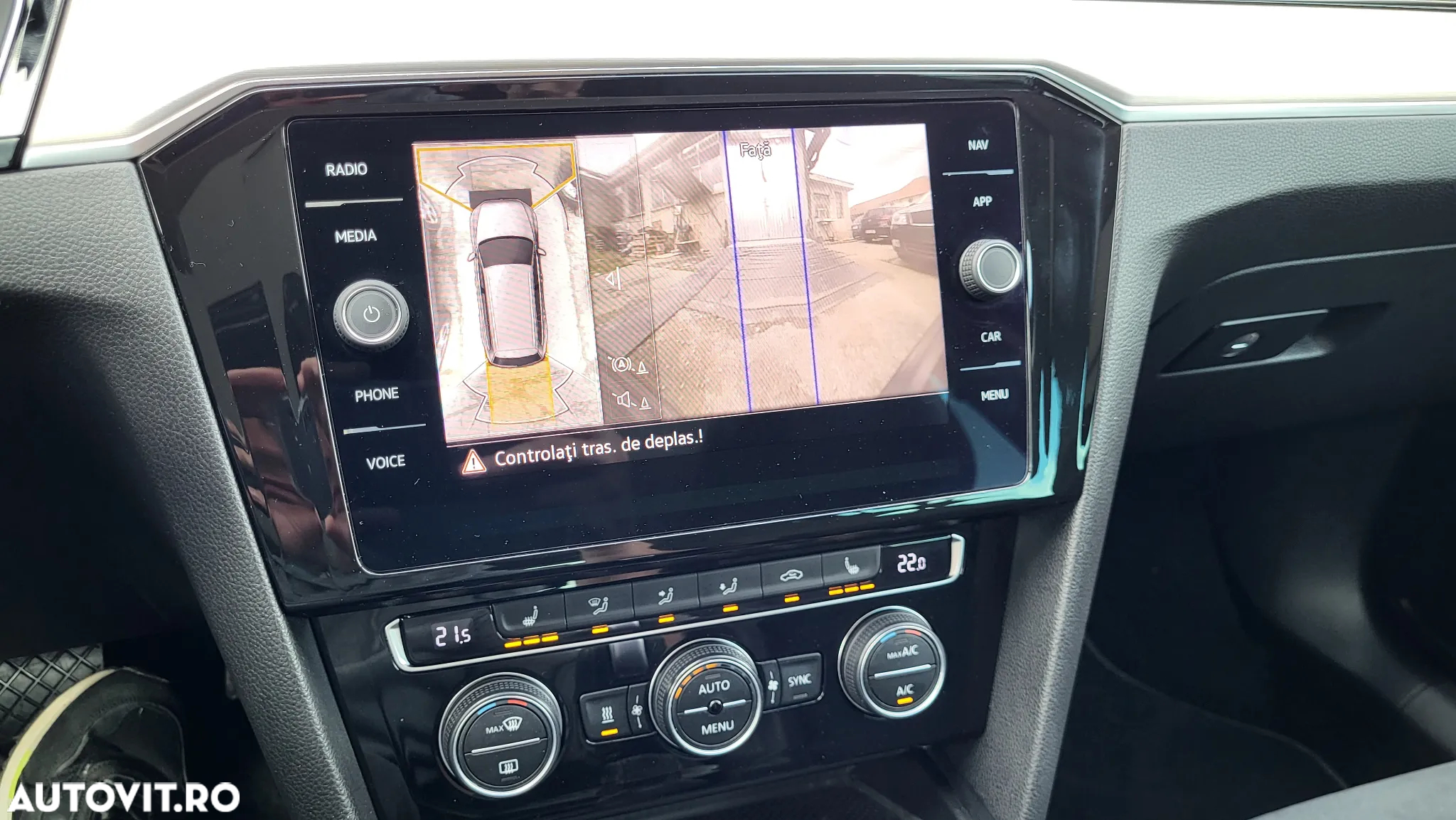 Volkswagen Passat Variant 2.0 TDI SCR DSG Elegance - 36