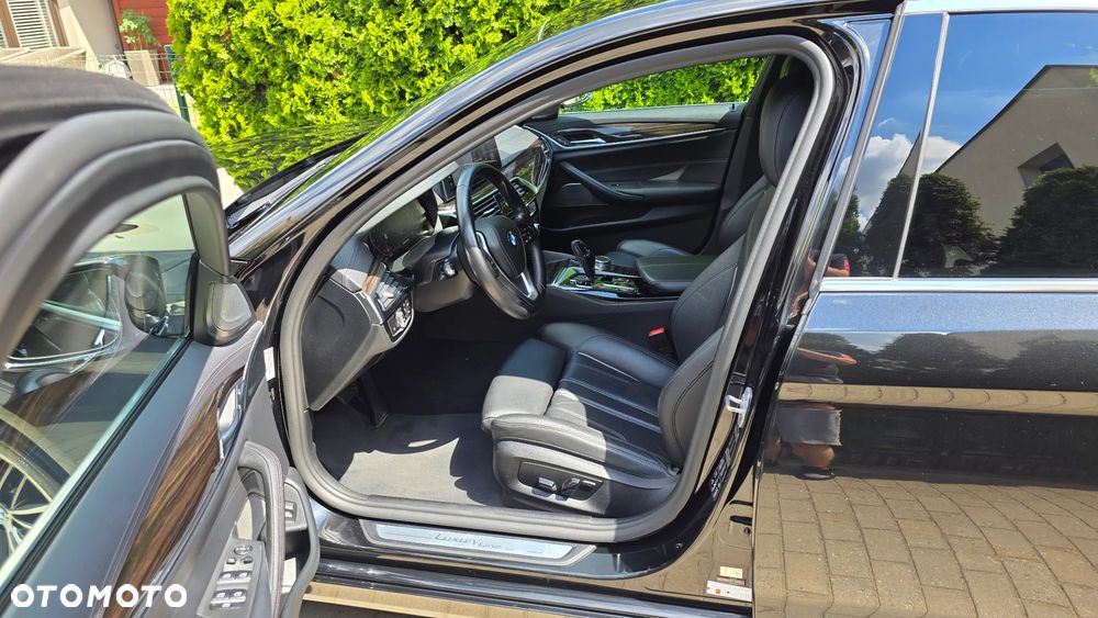 BMW Seria 5 520d xDrive Luxury Line - 12