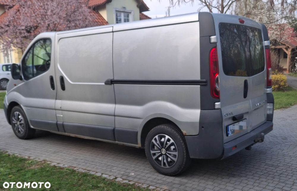 Opel Vivaro - 6