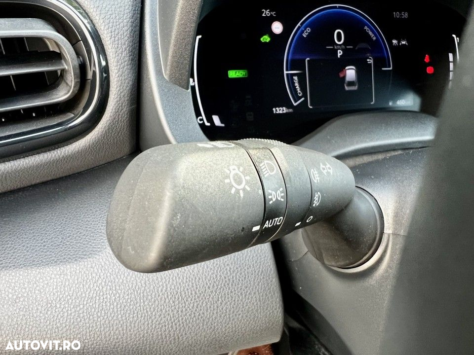 Toyota Yaris Cross - 12