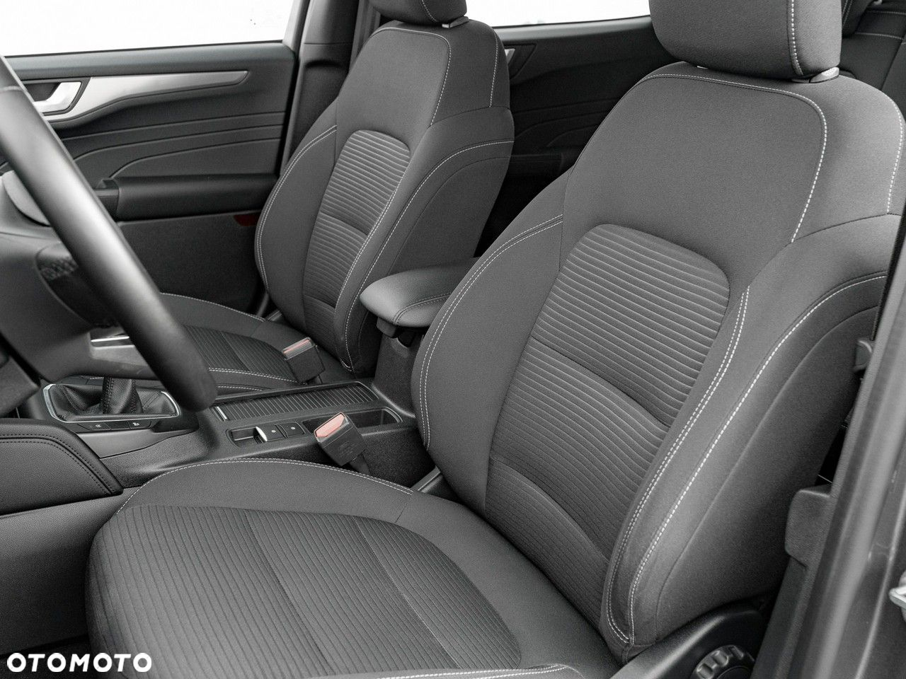Ford Kuga 1.5 EcoBoost FWD Titanium - 15