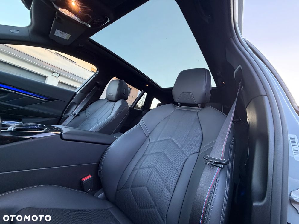 BMW Seria 5 540d xDrive mHEV M Sport - 33