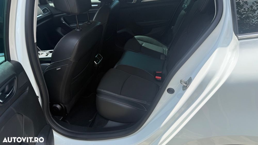 Renault Megane TCe EDC Zen - 11